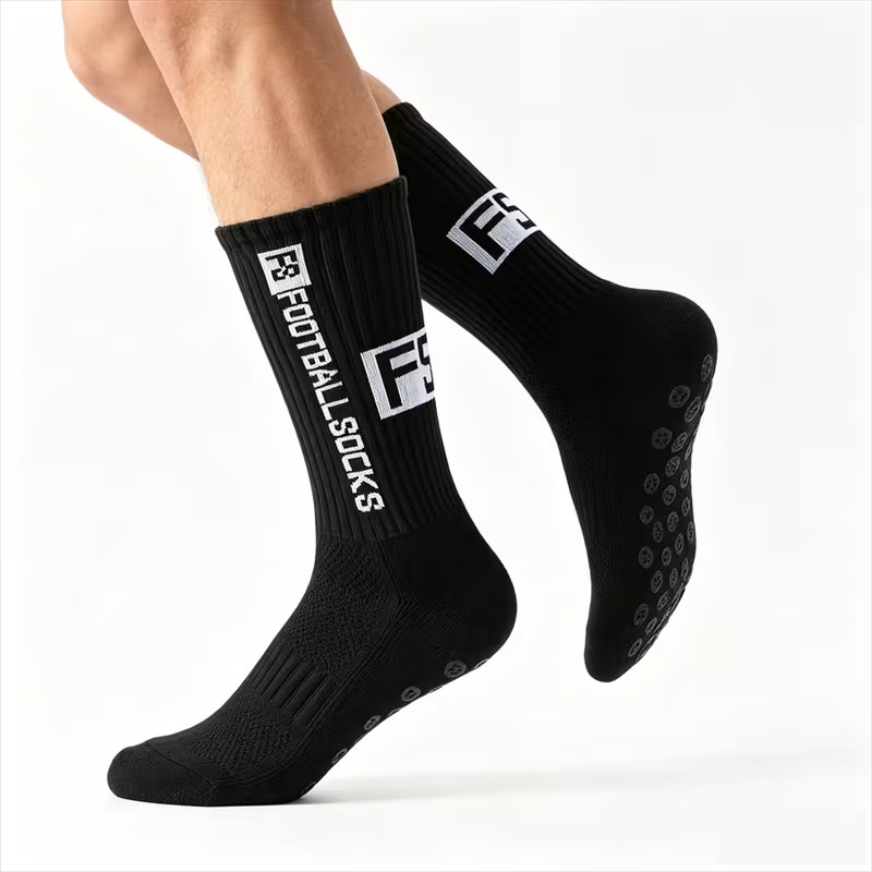 1 Pair Grippy Sports Crew Sock - đánh giá và giá Sports Equipment Football